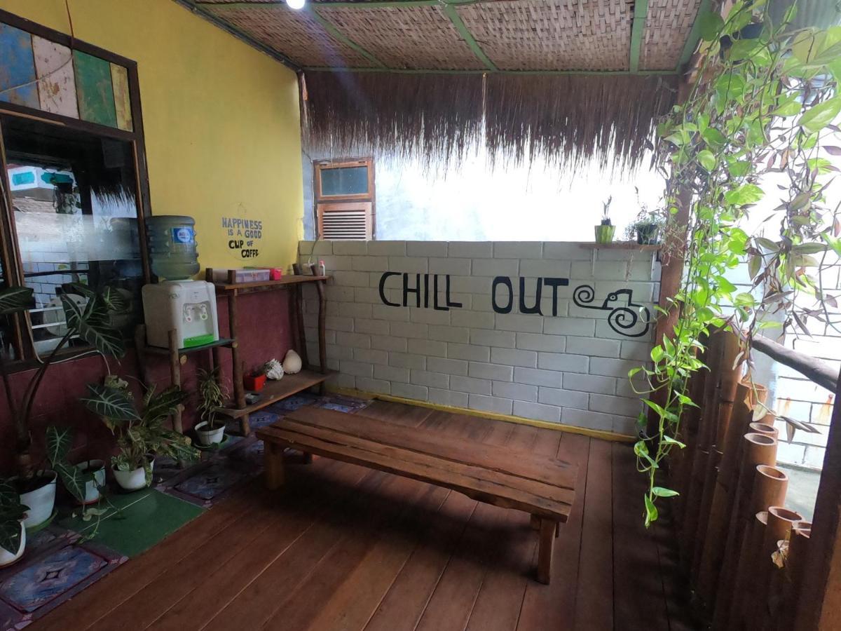 Owl Hostel Karimunjawa Exterior foto