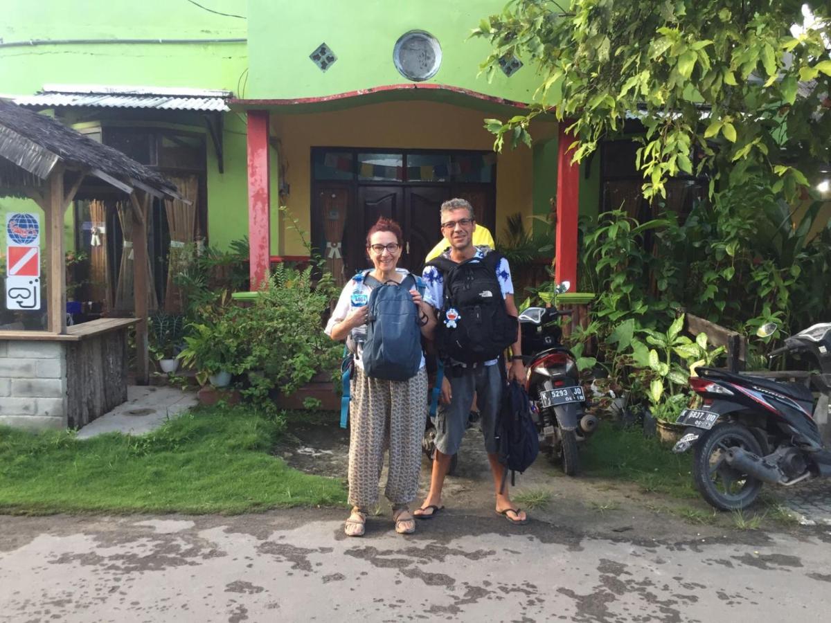 Owl Hostel Karimunjawa Exterior foto
