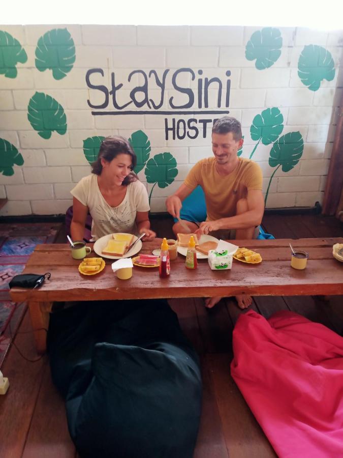 Owl Hostel Karimunjawa Exterior foto
