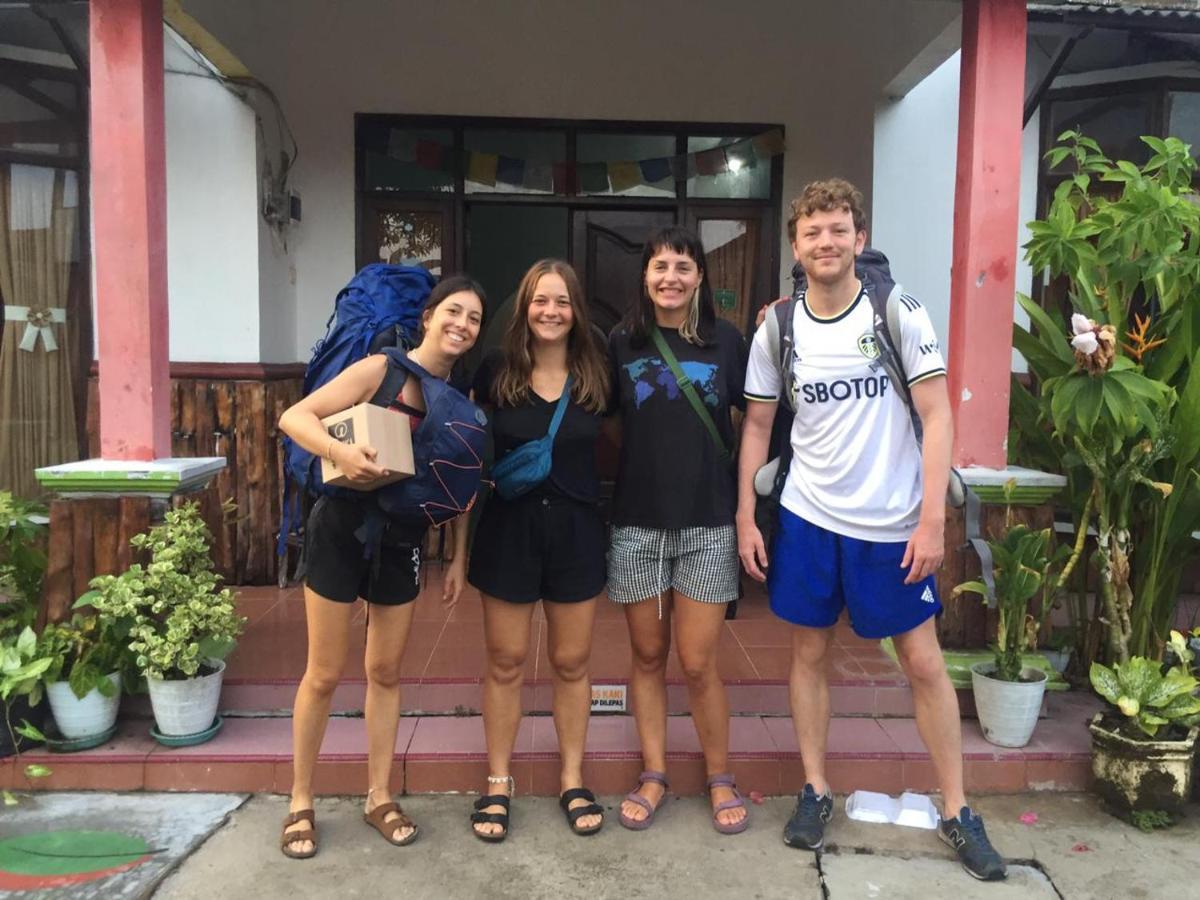 Owl Hostel Karimunjawa Exterior foto